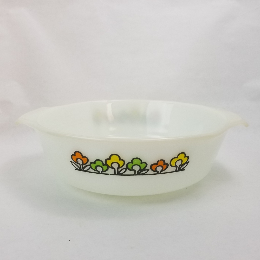 🌻Vintage Fire King Floral casserole dish